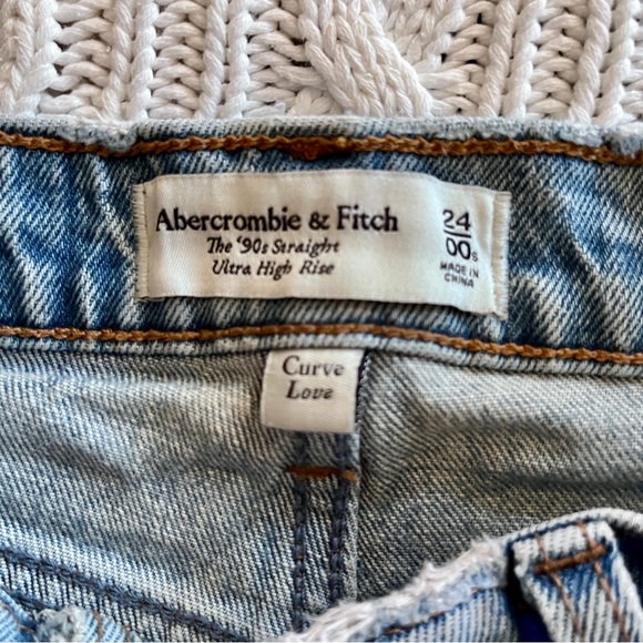 Abercrombie & Fitch The 90s Straight Ultra High Rise - Picture 2 of 7
